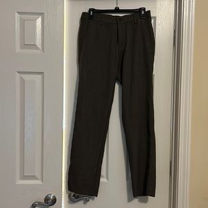 Young Men’s Haggar brown pattern dress pants. Size 29x30